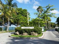 Miami_2c_FL_Morningside_Park_entrance.jpg